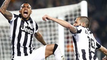 Juventus 2-0 Lazio: Tevez ghi bàn thứ 18, Juve sắp có Scudetto
