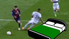 ẢNH CHẾ: Messi chọc thủng 'bức tường' Neuer. Boateng ngủ giữa trận
