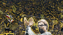 Chùm ảnh: CĐV Dortmund nghẹn ngào tạm biệt Juergen Klopp
