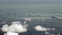 Mỹ lo lắng khi Trung Quốc dựng hải đăng trái phép trên đảo nhân tạo