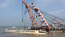 Hết hi vọng tìm người sống sót trong thảm họa chìm tàu sông Dương Tử
