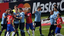 Chile 1-0 Uruguay: Cavani bị đuổi, Chile vào bán kết Copa America