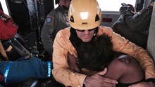VIDEO: Tìm thấy nhóc tì 8 tháng tuổi còn sống sau tai nạn máy bay ở Colombia