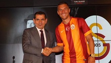 NÓNG: Lukas Podolski chính thức cập bến Galatasaray