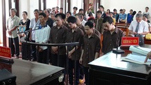 VIDEO: 8 kẻ hành hung đến chết một học sinh ở Bình Phước nhận 53 năm tù về tội giết người