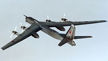 Máy bay ném bom chiến lược Tu-95 của Nga lao đầu xuống đất