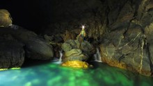 Chiêm ngưỡng vẻ đẹp bí hiểm của những hang động mới được khai phá tại Phong Nha - Kẻ Bàng
