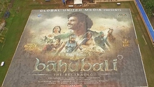 Áp-phích phim sử thi Ấn Độ Baahubali lập kỷ lục Guinness Thế giới
