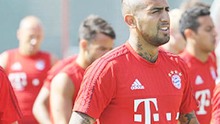 Vidal bị 'xỏ háng' ngay ở lần đá ma đầu tiên tại Bayern Munich