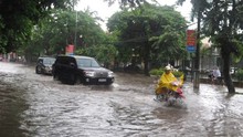 Chuyện Hà Nội: Hà Nội mùa này… lắm những cơn mưa