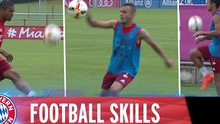 Cầu thủ Bayern Munich 'gây choáng' với màn chuyền bóng trên sân tập