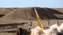 CHÙM ẢNH: Iran 'khoe' tên lửa đạn đạo mới nhất