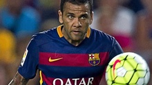 Barcelona: Alves nghỉ một tháng, Busquets trở lại ngay tuần này