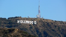 Giữa nhà máy sản xuất giấc mơ Hollywood có một đạo diễn 'không thèm cho ai thấy mặt'