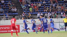 Giữa Việt Nam với Thái Lan, chuyện bóng đá 'chỉ là muỗi'