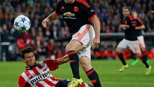 Hector Moreno nói gì sau khi khiến Luke Shaw gãy chân?