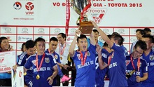 CHÙM ẢNH: Công Vinh nâng cao chức vô địch V-League 2015 với đồng đội
