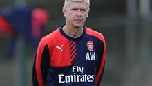 Arsene Wenger lại nói xéo Mourinho: ‘Ông ta chả có công cán gì với Chelsea cả’