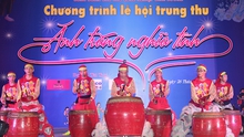 'Ánh trăng nghĩa tình' đến với con em công nhân Bình Dương