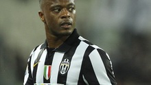 Patrice Evra vẫn bực mình khi nhắc lại chuyện rời Man United