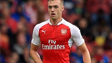 Arsenal bị FA phạt vì vụ chuyển nhượng Calum Chambers