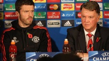 Michael Carrick lên tiếng bênh vực Van Gaal