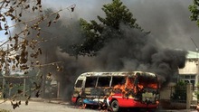 Điều tra vụ xe buýt bỗng dưng bốc cháy dữ dội ở Tiền Giang
