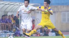 'Đại gia' V-League theo đuổi Hoàng Thịnh, U21 Việt Nam hội quân