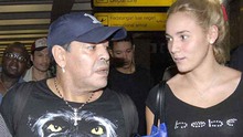 Huyền thoại Diego Maradona: Thu nhỏ dạ dày để cưới vợ, sinh con