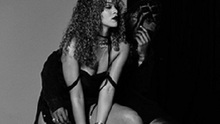 Rihanna lại khiến fan phát sốt với hình ảnh sexy bốc lửa