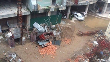Hà Nội: Sập thang nâng tại công trình xây dựng chung cư, 3 người thương vong
