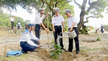 Ký sự Đến với Tết Trường Sa: Tết Trồng cây ở đảo Đá Tây A