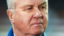 Guus Hiddink 'móc máy' Pellegrini không tôn trọng FA Cup