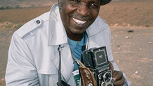 Vĩnh biệt 'cha đẻ nhiếp ảnh châu Phi' và ngắm những tác phẩm của ông