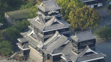 Chùm ảnh: Động đất ở Nhật Bản làm đổ sụp tường lâu đài 400 năm tuổi Kumamoto