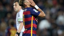 'Neymar tát cầu thủ Valencia, ném chai nước về phía đối thủ'