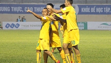 Ngẫm từ 3 thẻ đỏ và 23 bàn thắng