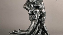 'Eternel Printemps' đã đạt giá kỷ lục cho tác phẩm điêu khắc của Rodin?