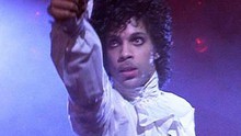 Nghi án Prince bị bác sĩ từng ngộ sát Michael Jackson kê thuốc