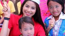Hoa hậu Phạm Hương đến với trẻ em Điện Biên