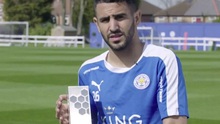 Mahrez bảnh bao trong ngày nhận giải Cầu thủ xuất sắc nhất của Leicester