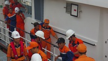 Thủ tướng tặng Bằng khen cho các ngư dân cứu 34 người trên vùng biển Hoàng Sa, Việt Nam