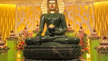 Tượng Phật Ngọc hòa bình thế giới ghé Đà Nẵng trước khi an vị
