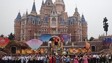 Disney Thượng Hải giá 5,5 tỉ USD vừa khánh thành