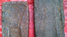 Phát hiện hai khuôn đúc đồng cổ bằng đá ở Yên Bái