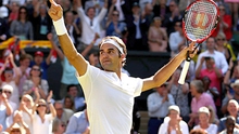Federer lọt vào bán kết Wimbledon: Gừng càng già càng cay