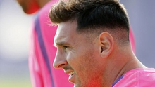 Mái tóc Lionel Messi từ 'ngố' tới bạch kim sành điệu đã thay đổi như thế nào?