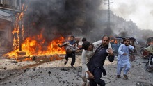 CHÙM ẢNH: Tội ác man rợ - Đánh bom bệnh viện ở Pakistan, 80 người thương vong
