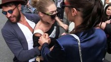 Gigi Hadid bị kẻ từng gây hấn Brad Pitt, Kim Kardashian 'quấy rối' giữa phố