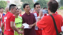 Tuấn Hưng ghi bàn trong trận đấu ủng hộ VĐV Huyền Trang